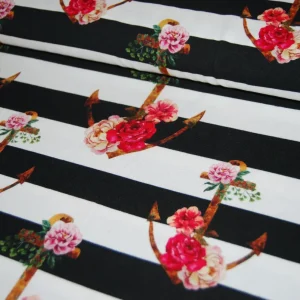 Ankare och blommor digital viskostrikå