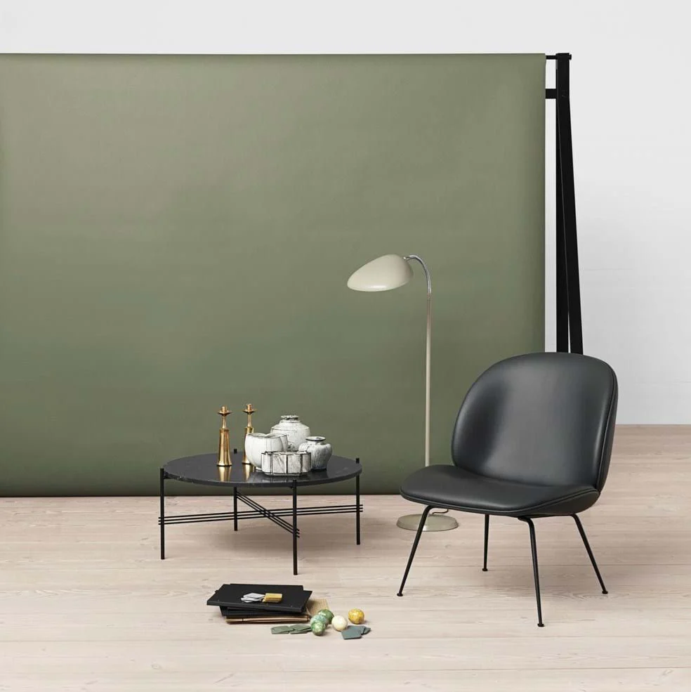 Beetle Lounge Chair Conic Base Brass Semi Matt - Bild 4
